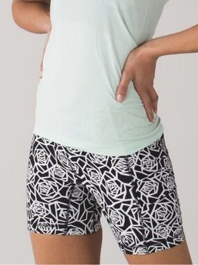 Lululemon Speed Track Short 6” -  Black White / Miss Mosaic White